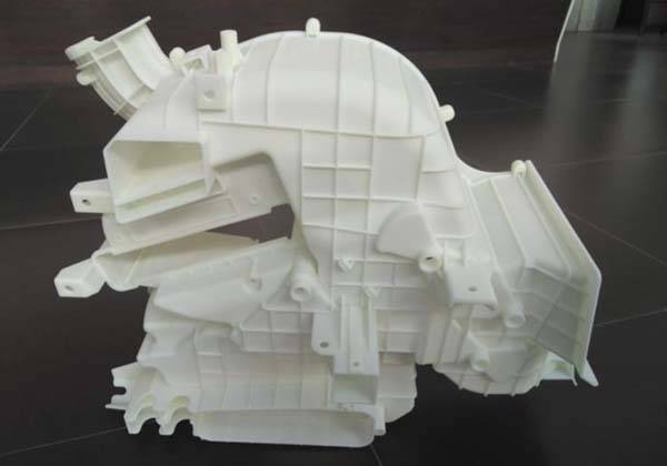 3D打印塑料材料 光敏樹脂與尼龍粉末性能對比