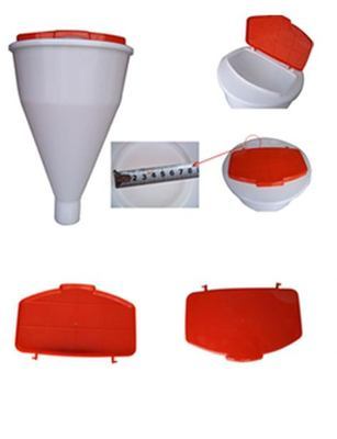 50kg干濕喂料器料桶 塑料制品的優(yōu)勢(shì)與應(yīng)用